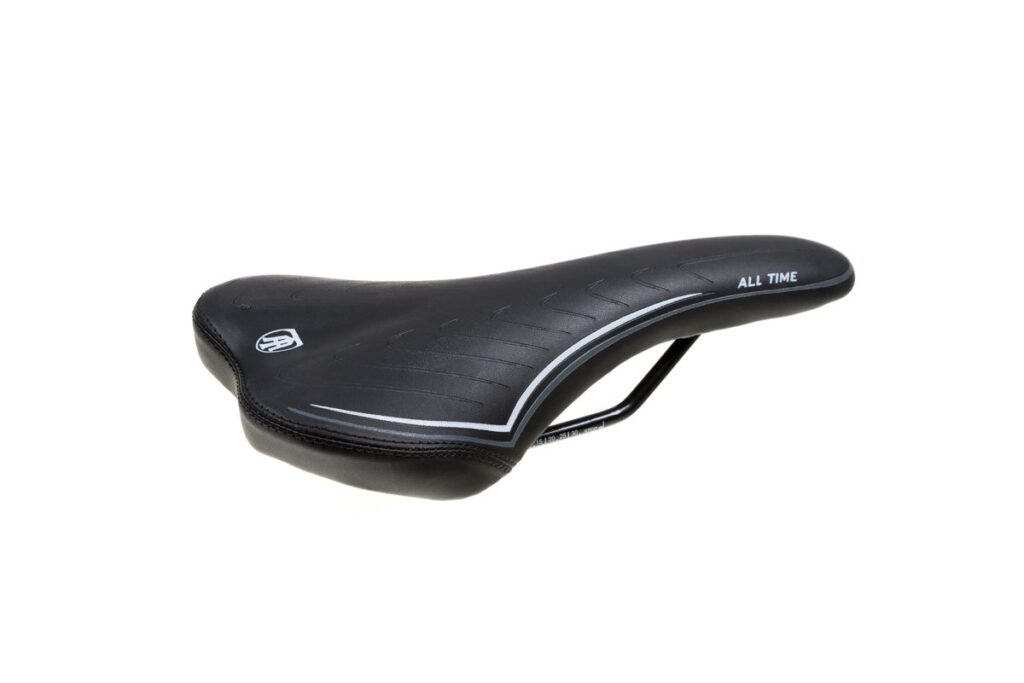 CL15C Zadel Race