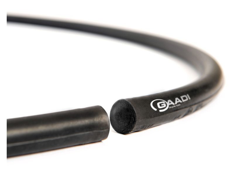 Gaadi bnb 28×1.125 fv 47mm BLACK