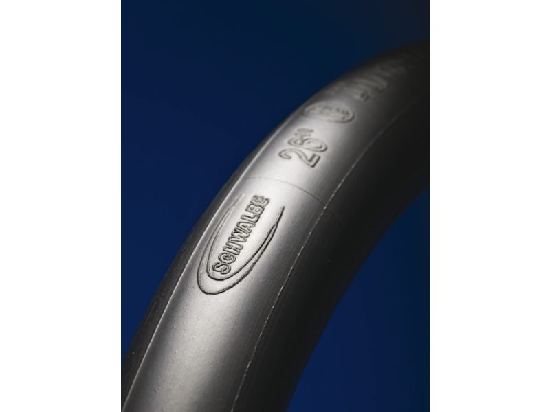 Schwalbe bnb DV13 26 x 1.50 – 2.40 hv 40mm BLACK