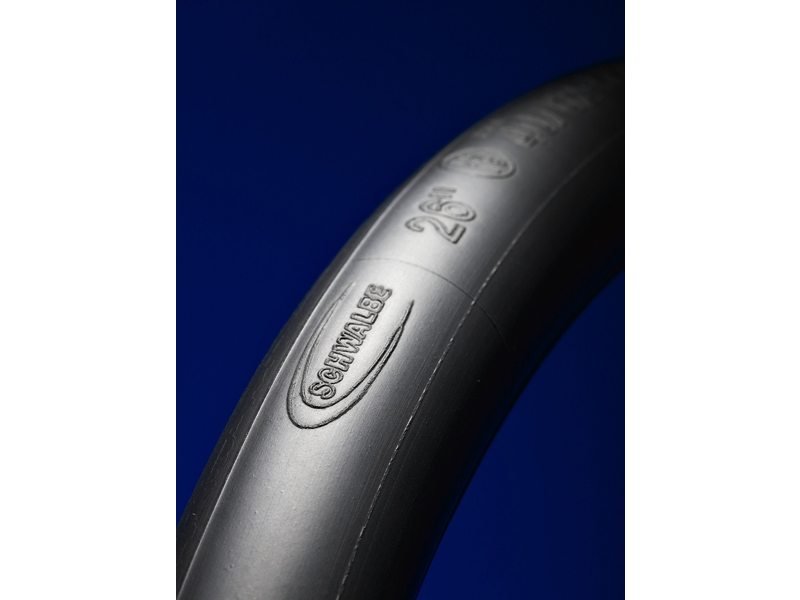 Schwalbe bnb DV5 17 x 1 1/4 – 18 x 1.75 hv 32mm Zwart